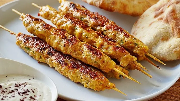 Pinchos de Kafta de Pollo